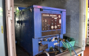 大型スチーム洗浄機